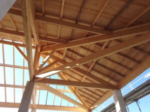 Extension en charpente traditionnelle